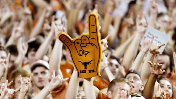 Texas Fan Broll 97